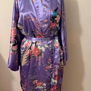 Vintage  Authentic Japan Kimono Robe Floral Lavender, peacock